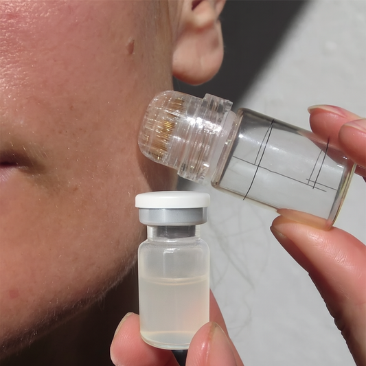 Kit Teint éclat naturel  Micro-Aiguilletage plaqué or 24 carats